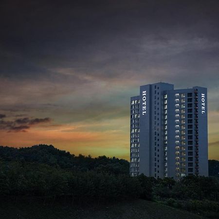 Centummark Hotel يانغ يانغ المظهر الخارجي الصورة